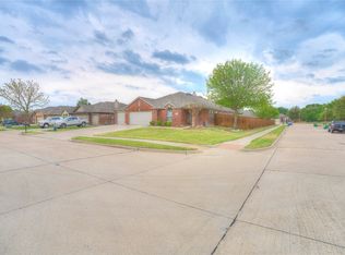 1908 Prescott Downs Dr, Denton, TX 76210