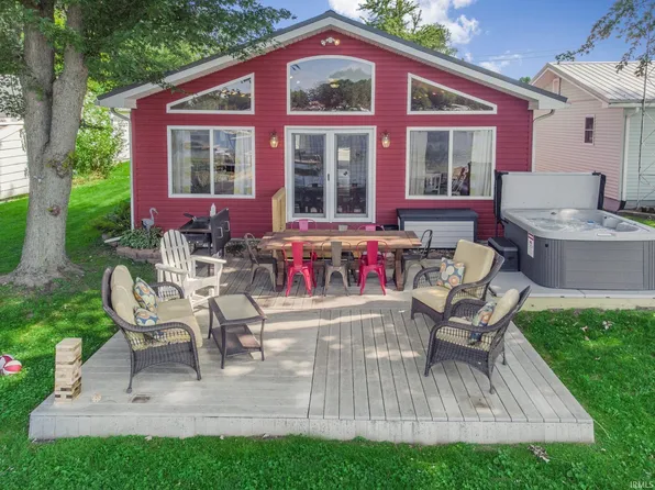 3044 SE Lakeshore Dr, Macy, IN 46951