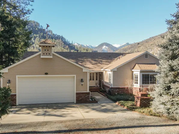 134 Chimariko Rd, Junction City, CA 96048