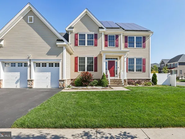 17 Howard Dr, Robbinsville, NJ 08691