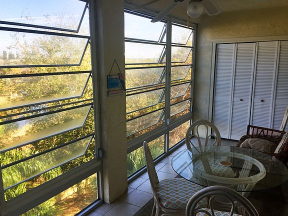 3rd image of 3242 Lake Bayshore Dr