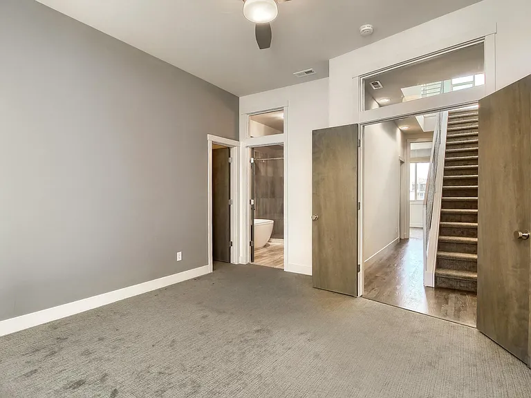 2103 W 32nd Ave #9 — Photo 22