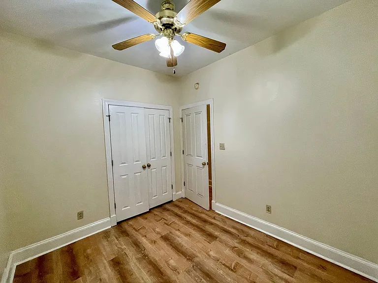 405 N Madison St — Photo 20