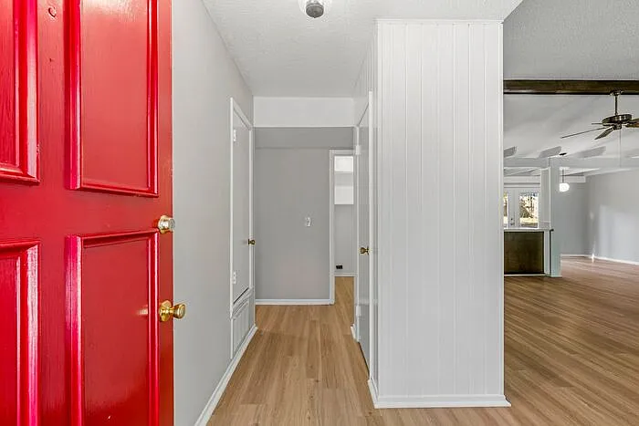 3 bed, 2.0 bath, 1500 sqft, $1,750 — Photo 2