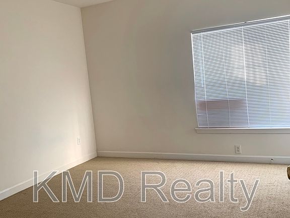 4th image of 10648 Hill Point Ct