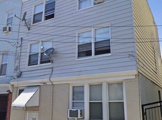324 William St #2F, Harrison, NJ 07029