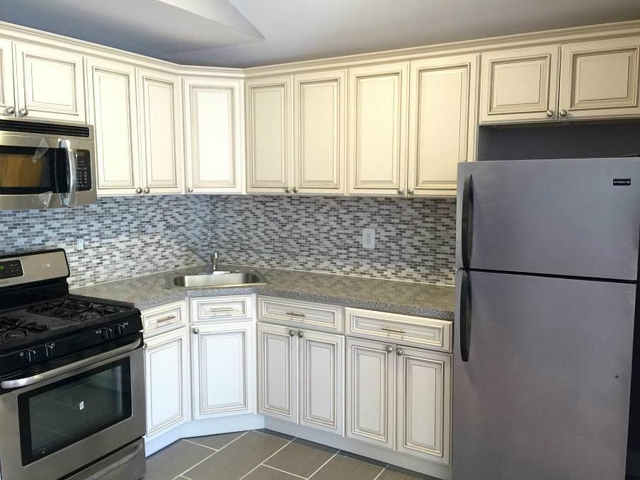 1st image of 1117 E 95th St #2