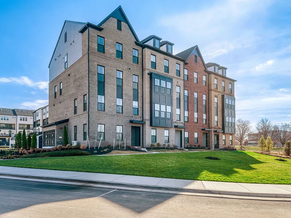 Luxurious Townhomes