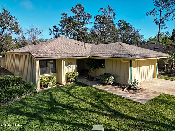 2nd image of 725 Saint Andrews Cir