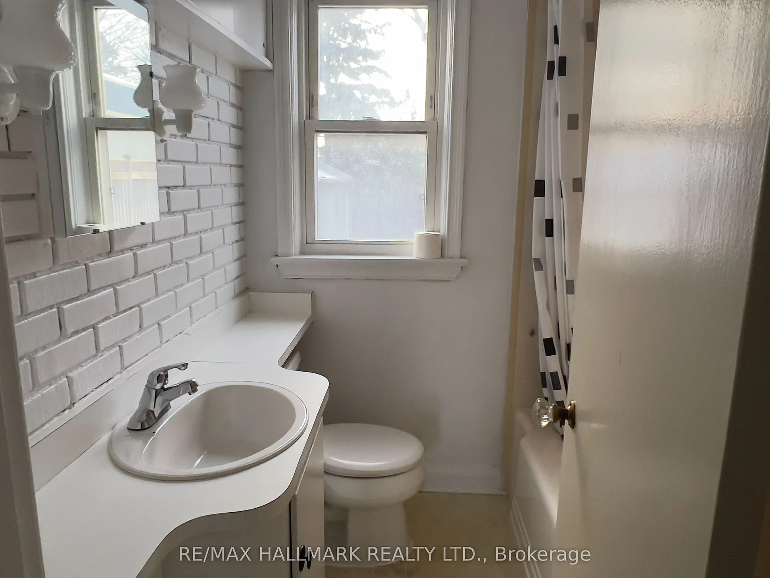4 bed, $3,750 — Photo 3