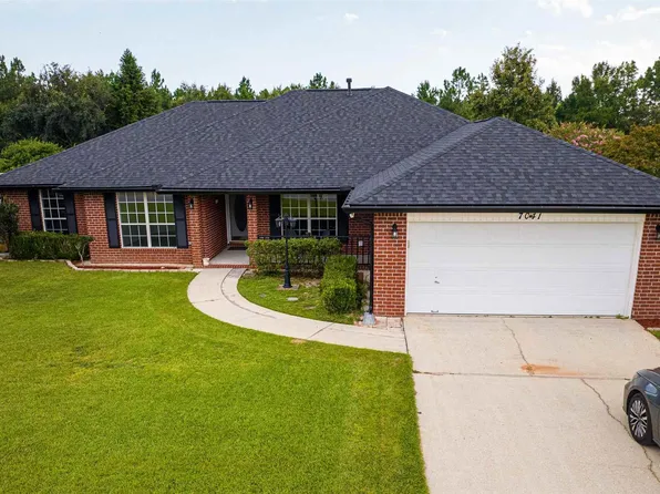 7041 Woodside Rd, Pensacola, FL 32526