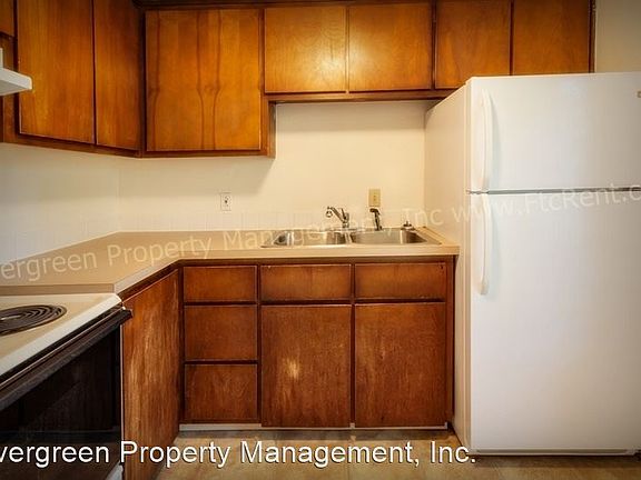 2nd image of 1109 Alford St APT 104