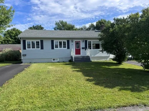 29 Hawker Crescent, Gander, NL A1V158