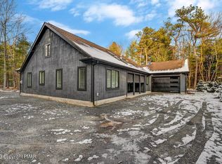 132 Long View Ln, Pocono Pines, PA 18350