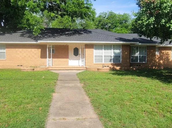 823 S Delaware St, Irving, TX 75060