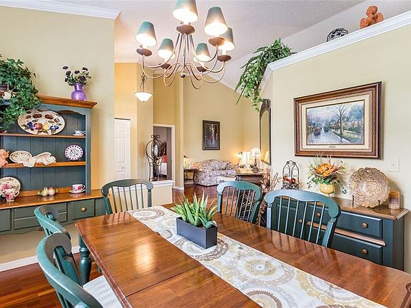 5th image of 4743 Balsam Dr