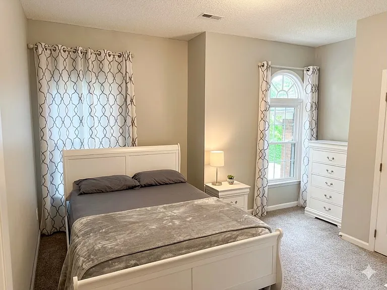 1819 Millhouse Ct — Photo 14