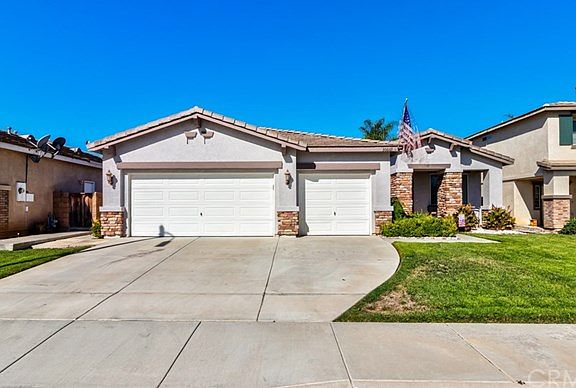 2nd image of 30667 Tierra Linda Ct