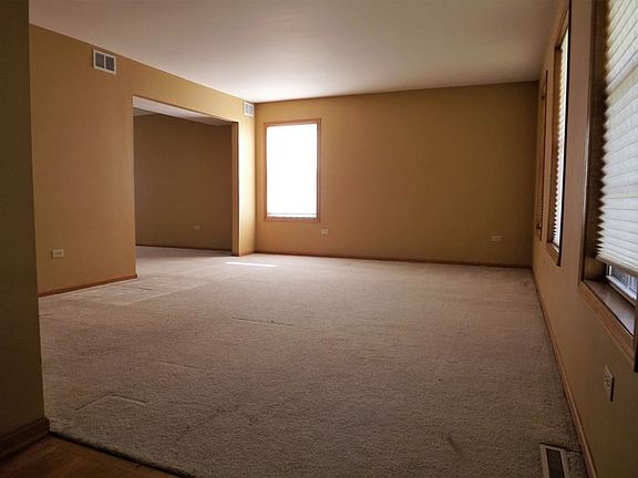 3rd image of 1520 Stefanie Ln