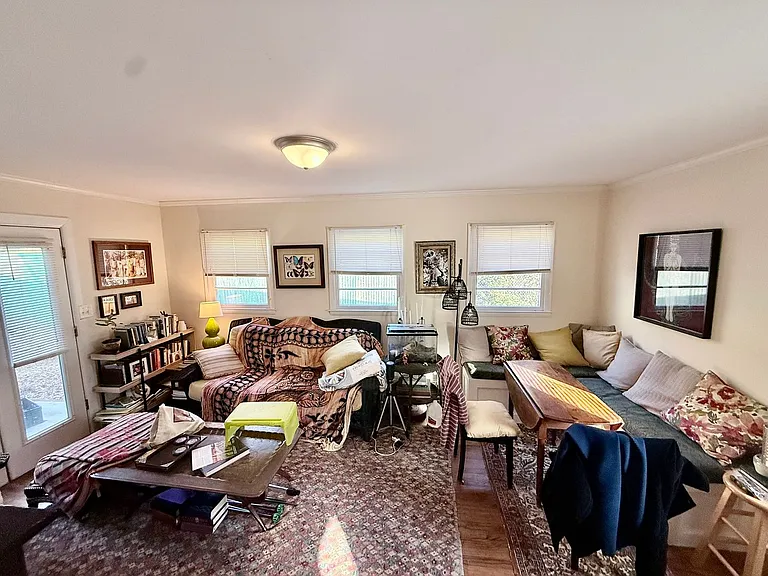 195 Barrow St — Photo 11