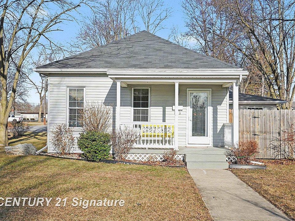 1st image of 222 W Hosmer St