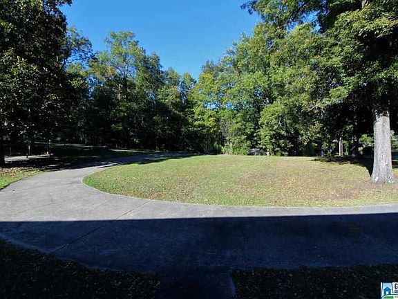 3rd image of 228 Rockwood Dr