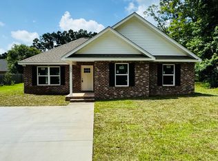 133 Maria St, Poplarville, MS 39470