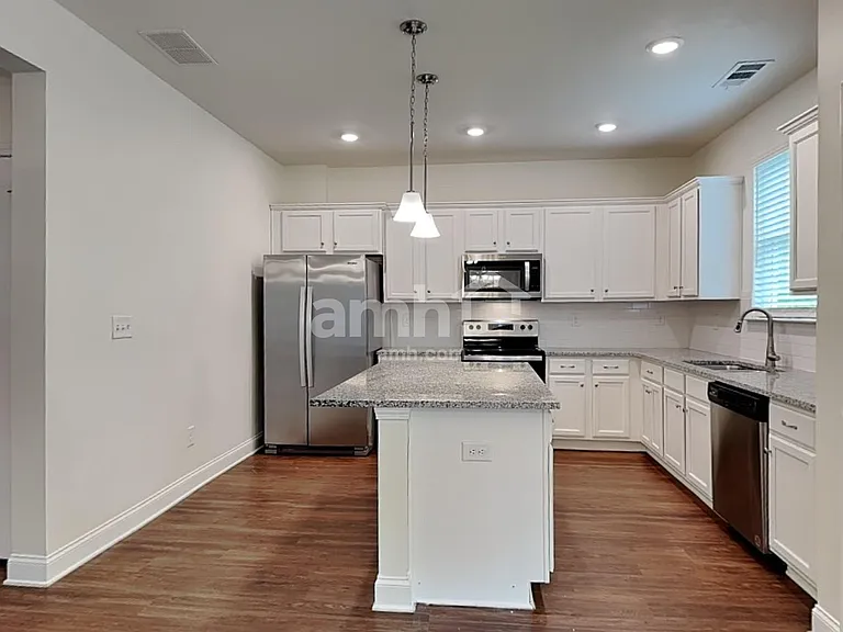 195 Hickory Pointe Loop — Photo 3