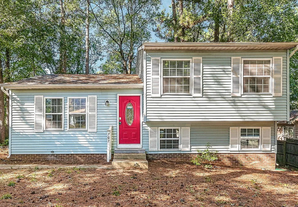 707 Middleton Ave