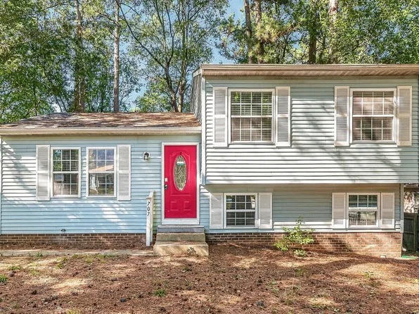 707 Middleton Ave, Cary, NC 27513