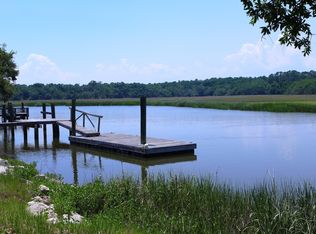 8960 Sandy Creek Rd, Edisto Island, SC 29438