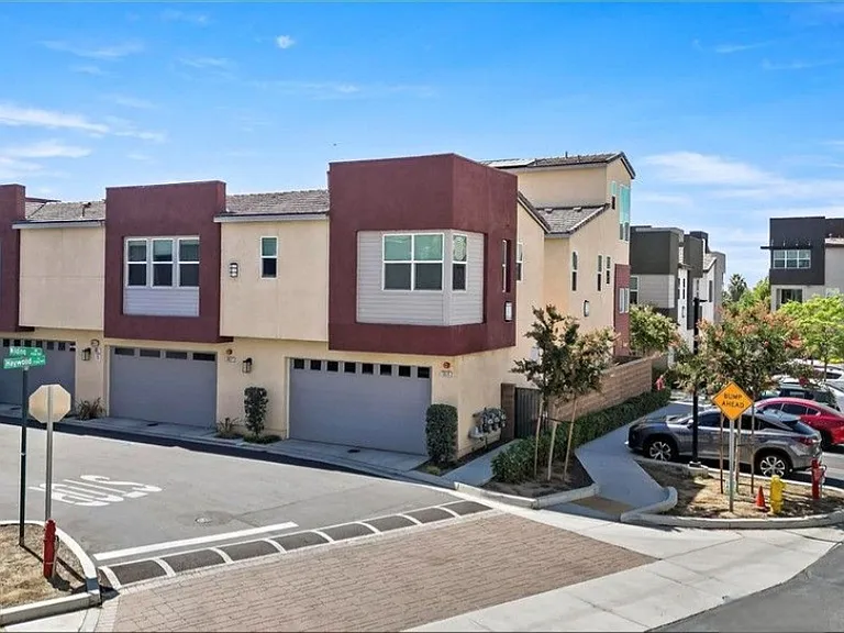 10519 Wilding Dr — Photo 39