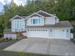 202 Louella Heights Dr, Sequim, WA 98382