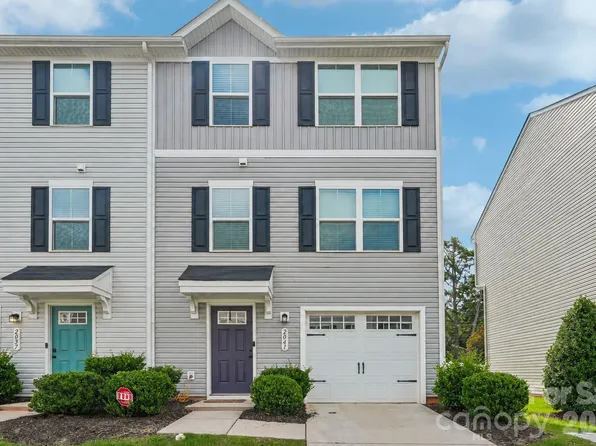 2041 Langer St, Charlotte, NC 28214