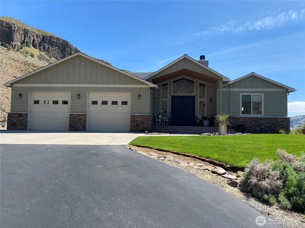 6696 Batterman Road, Rock Island, WA 98850