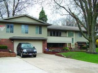 5630 Elmer Dr, Toledo, OH 43615