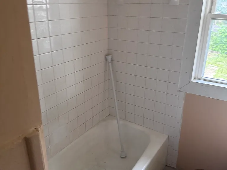 916 N Euclid Ave #916 — Photo 9