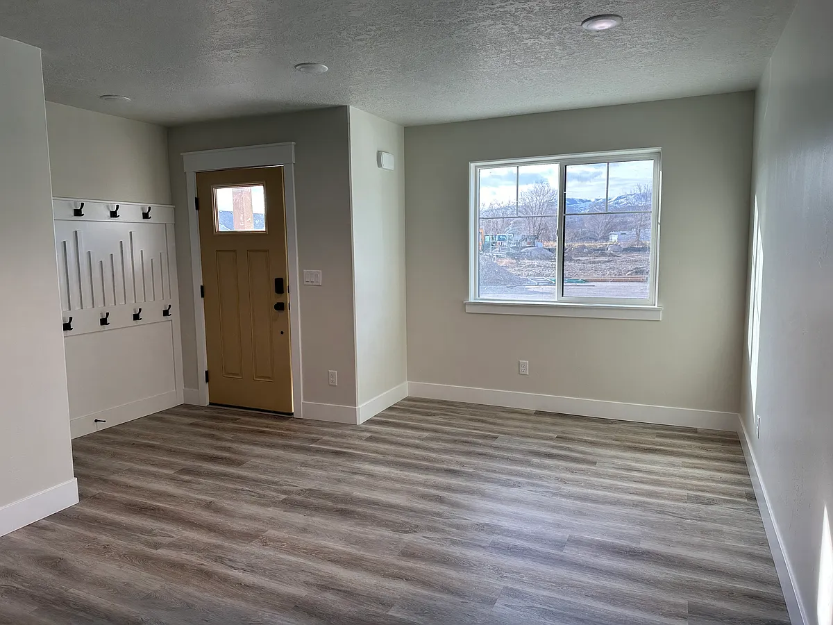 Building Photo - 3780 Philbin Rd #38