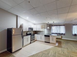 141 N Court St, Dixon, IL 61021