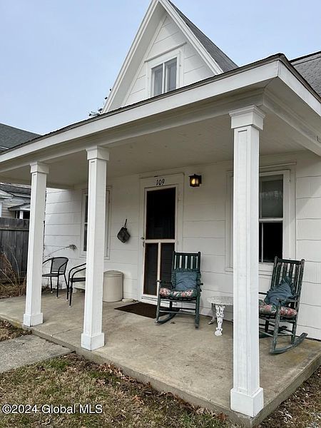 2nd image of 109 E Main Street