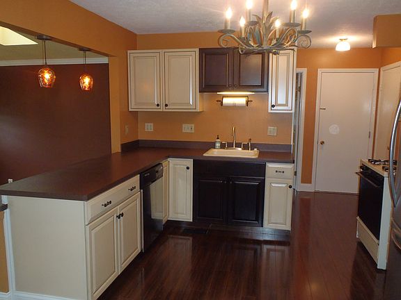 2nd image of 1003 Brookpoint Dr