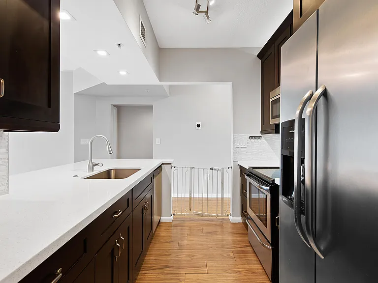 3020 NE 32nd Ave #1014 — Photo 8
