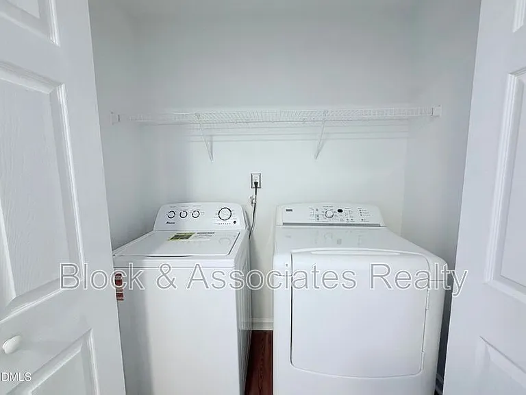 9915 Wasser Ct — Photo 13