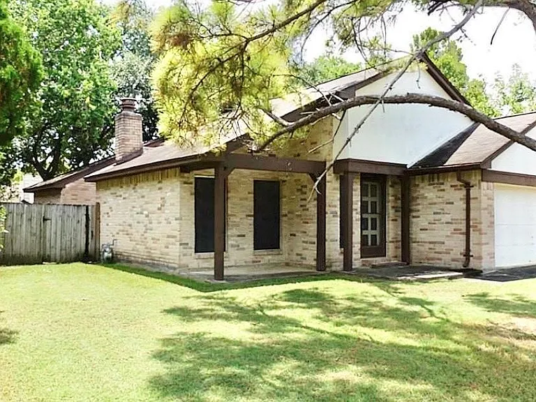 16231 Rancho Blanco Dr — Photo 3