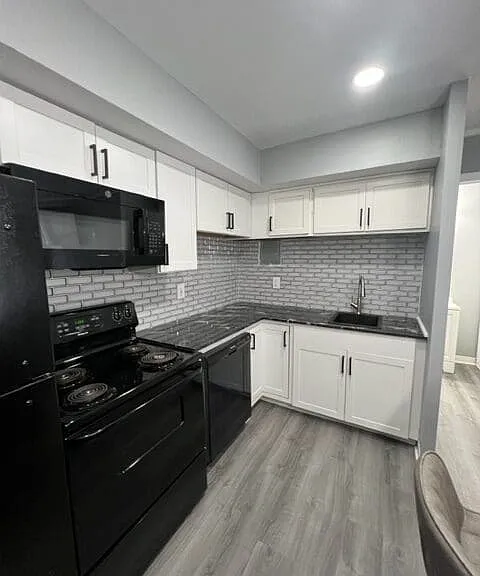 401 Smith St #STREETB13 — Photo 8