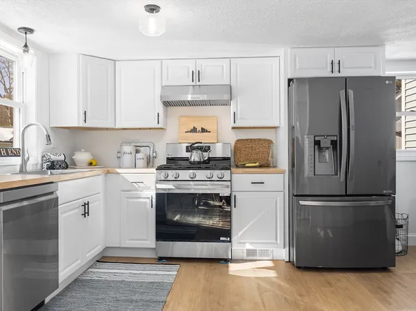 6 Sachem Rd, Norton, MA 02766