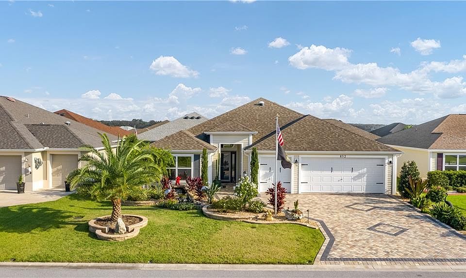 1st image of 852 Wiechens Way