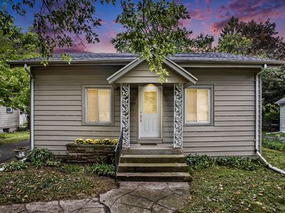 2215 Brook Dr, Kalamazoo, MI, 49048