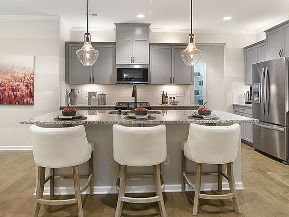 Images of the home are for illustrative purposes only and should never be relied upon.