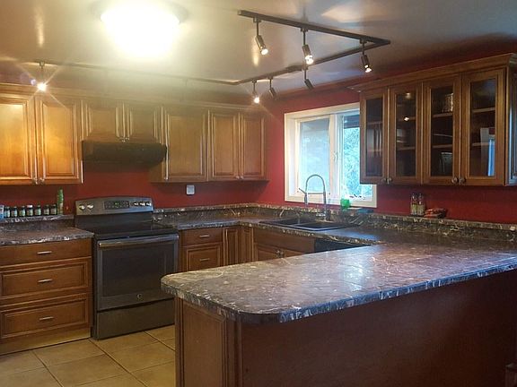 3rd image of 518 Sun Way